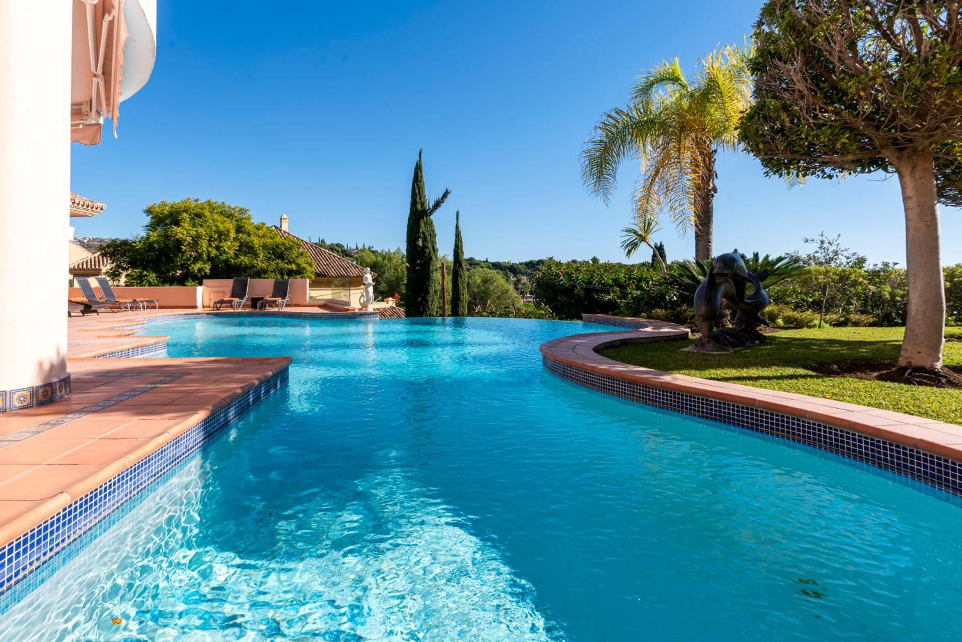 Luxury Villa Robledal By Mabiente - Views Of The Sea And The Golf Course Marbella Luaran gambar